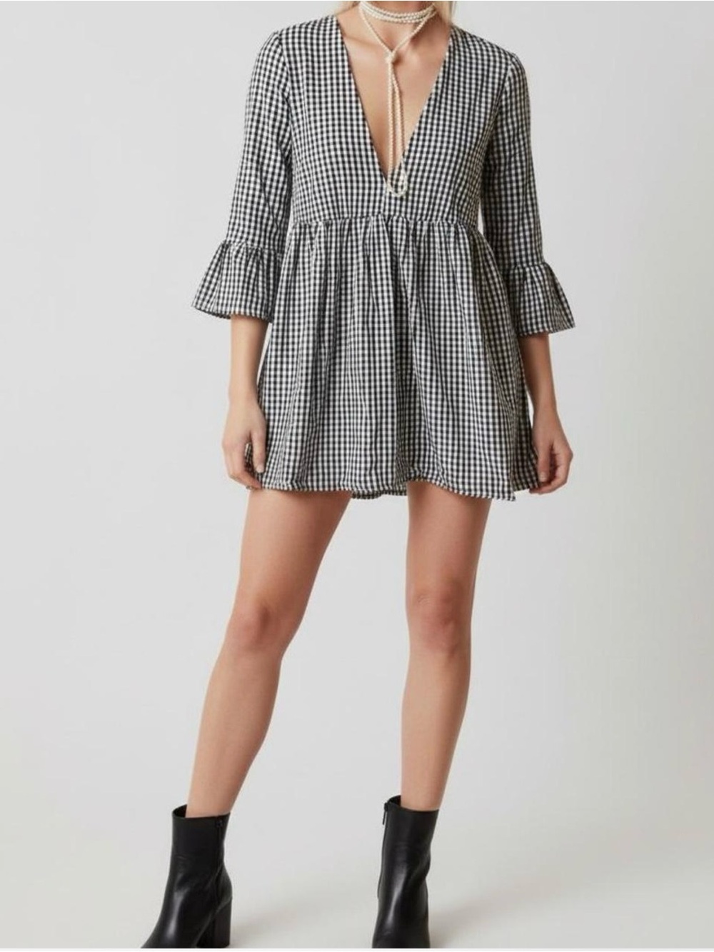 Zara Black and White Gingham Romper V-Neck Size M